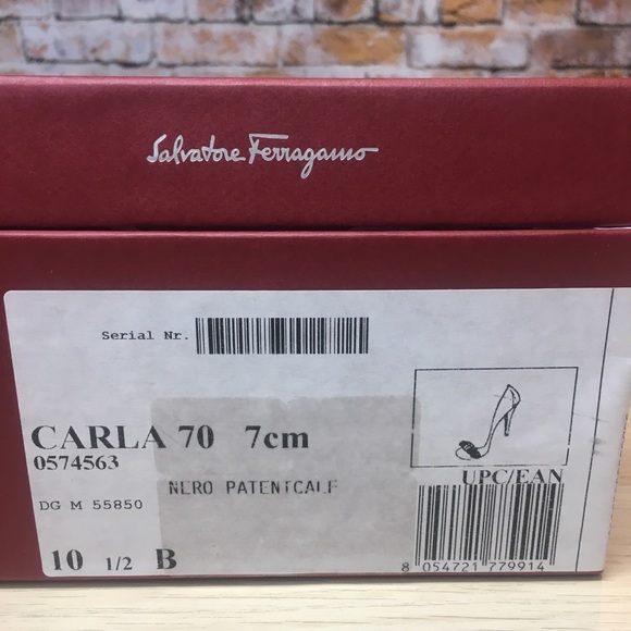 Ferragamo patent pumps - Picture 4 of 15